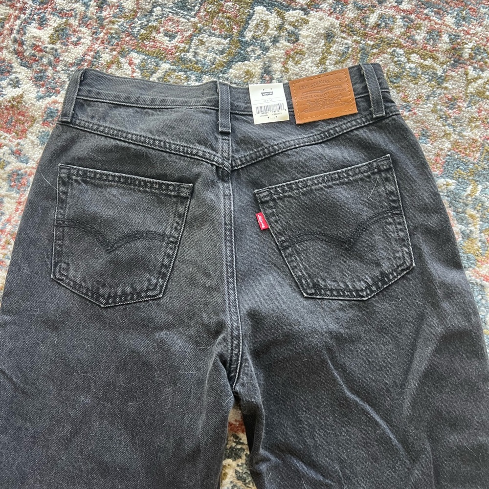 Levi’s 80s Mom Jeans - Picture 9 of 9
